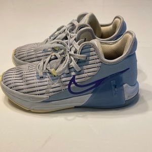 Kids Used Nike LeBron size 1